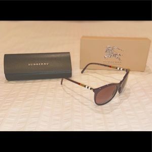 NWB - Burberry BE4145 Sunglasses in Plum